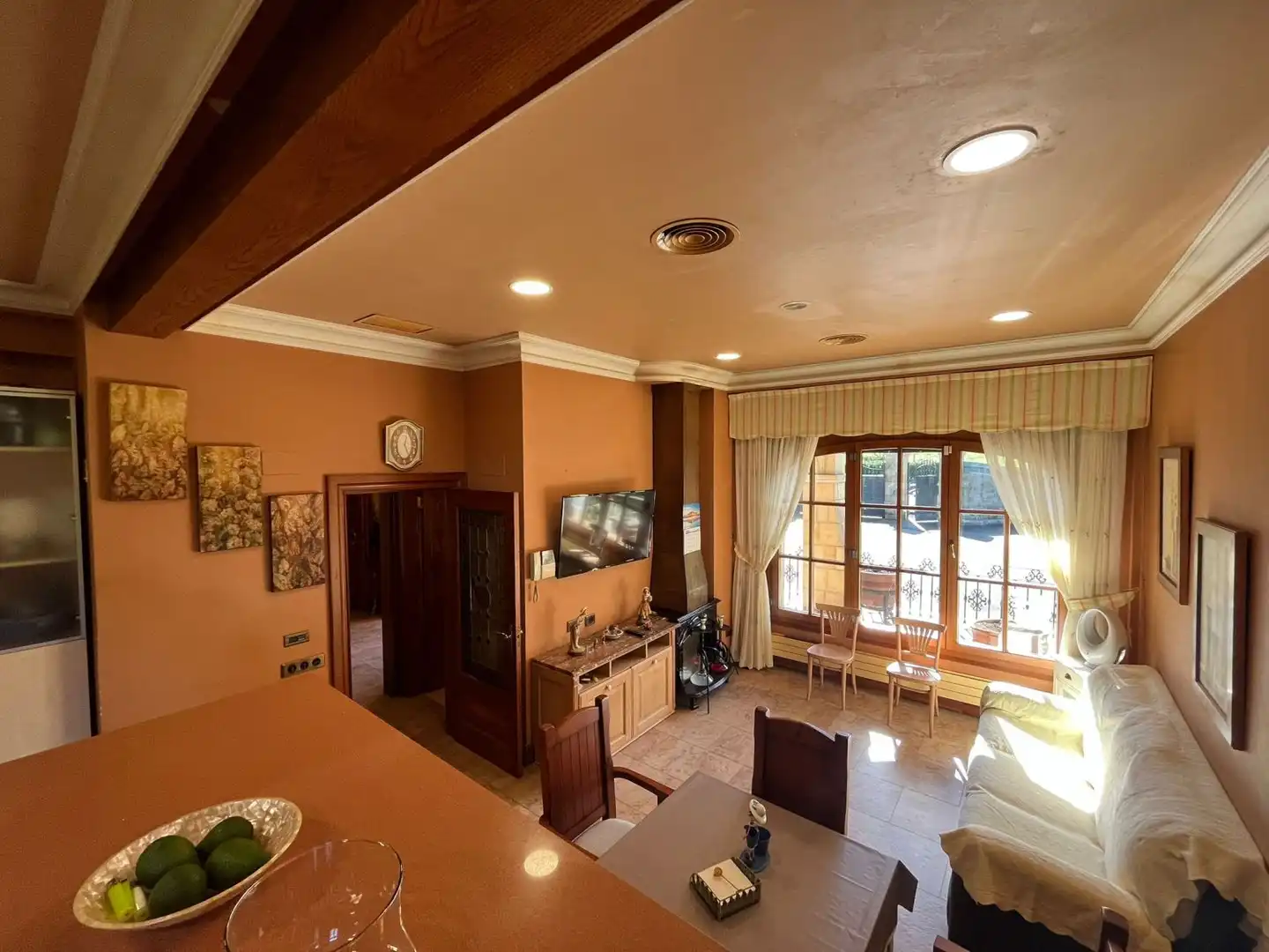 Sala de estar de Casa o chalet en venta en Noja con Calefacción, Trastero y Jacuzzi