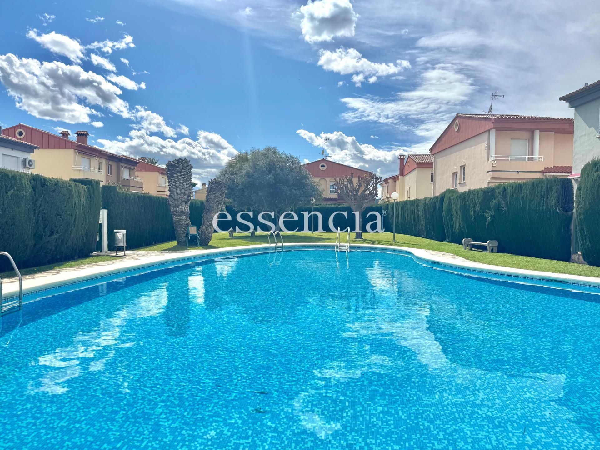 Piscina de Casa o xalet en venda en Gandia amb Jardí privat, Terrassa i Traster