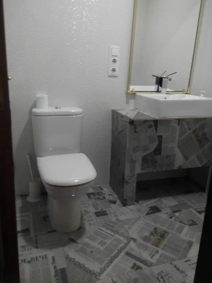Baño de Piso de alquiler en Valencia con Aire acondicionado, Calefacción y Amueblado