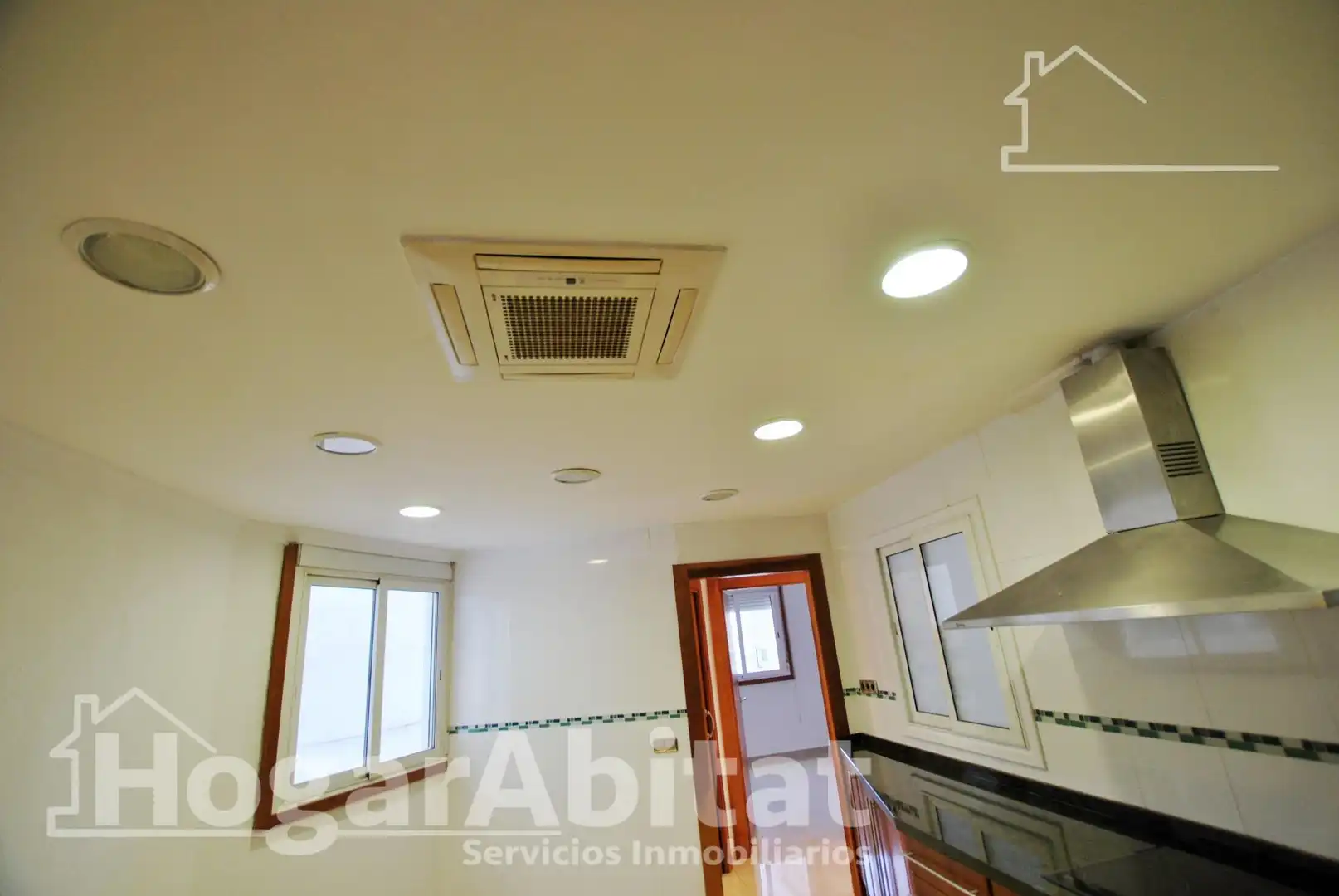 Wohnung mit Terrasse zum Verkauf in Avenida de la República Argentina, imagen 37