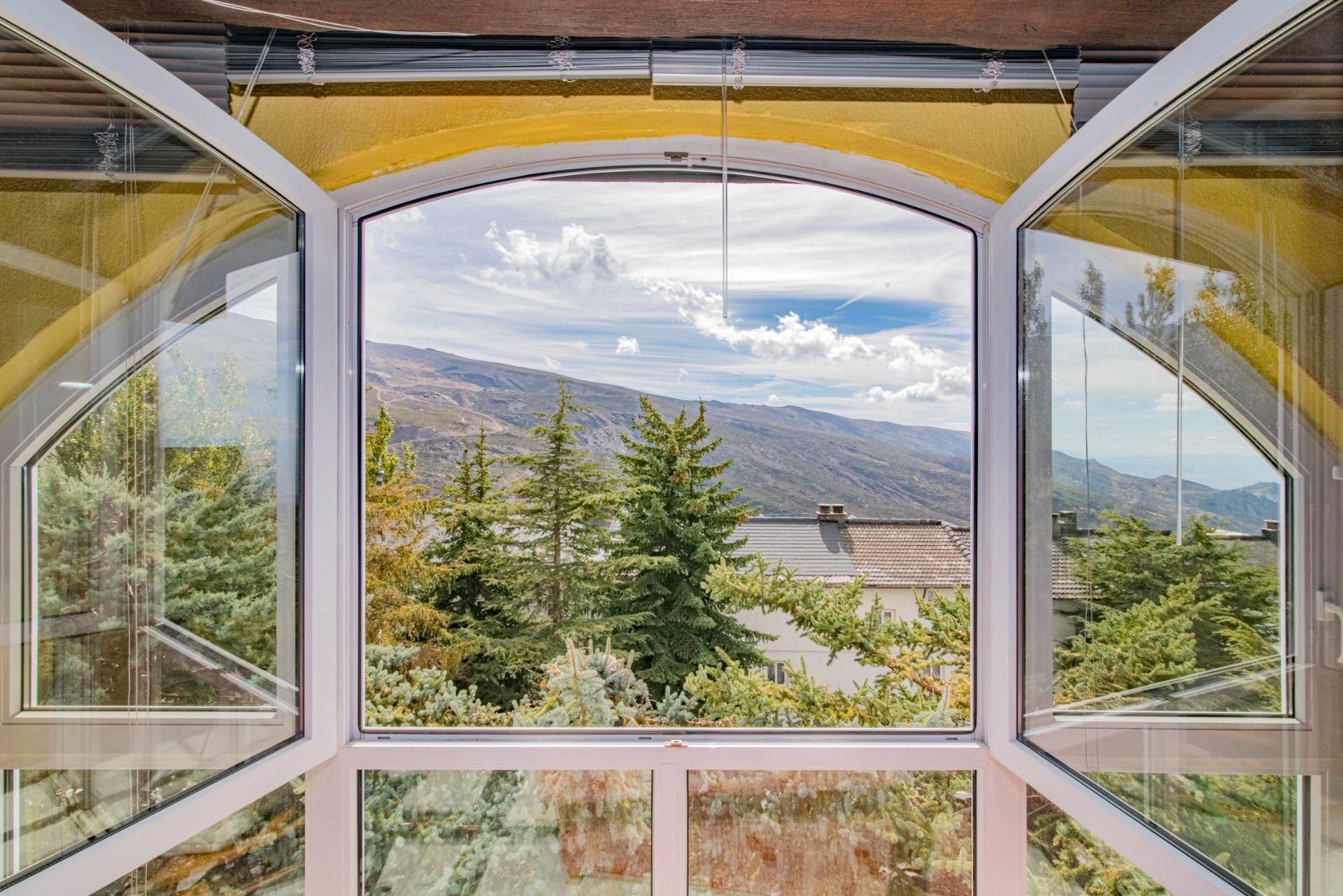 Dormitori de Casa adosada en venda en Sierra Nevada amb Calefacció