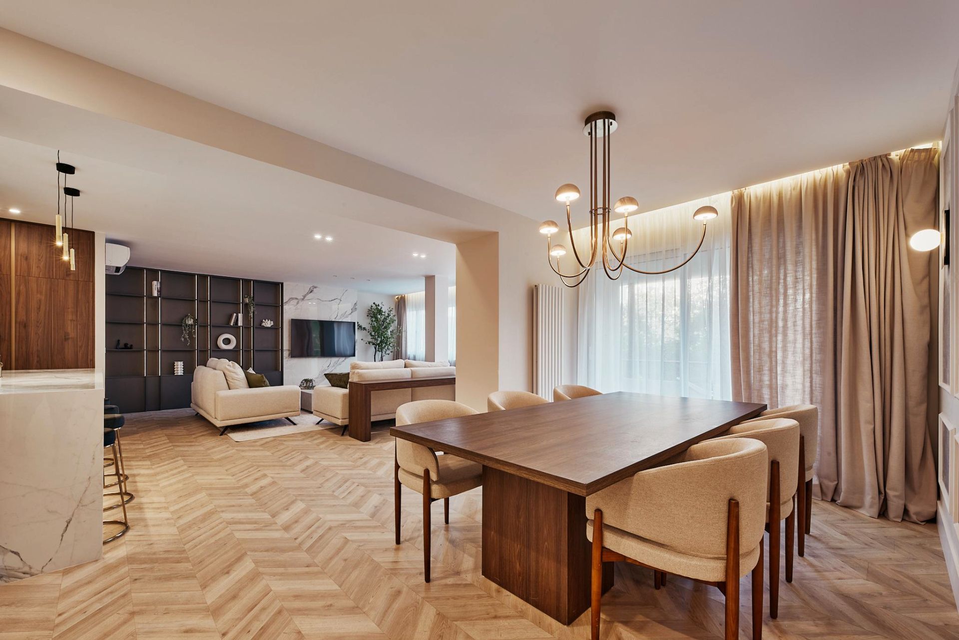 Menjador de Pis en venda en  Madrid Capital amb Aire condicionat, Moblat i Forn