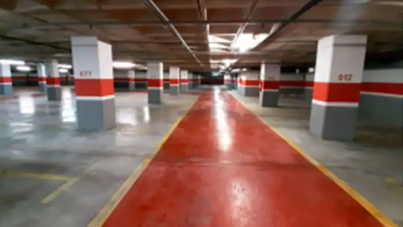 Aparcament de Casa o xalet en venda en Sabadell