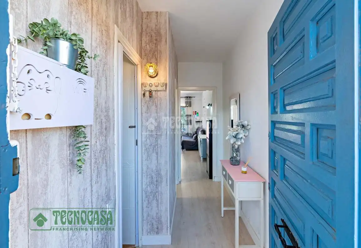 Flat for sale in Roquetas de Mar  with Terrace, Furnished and Alarm