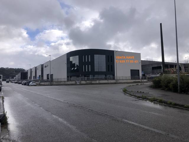 Nave industrial en Venta en O Porriño