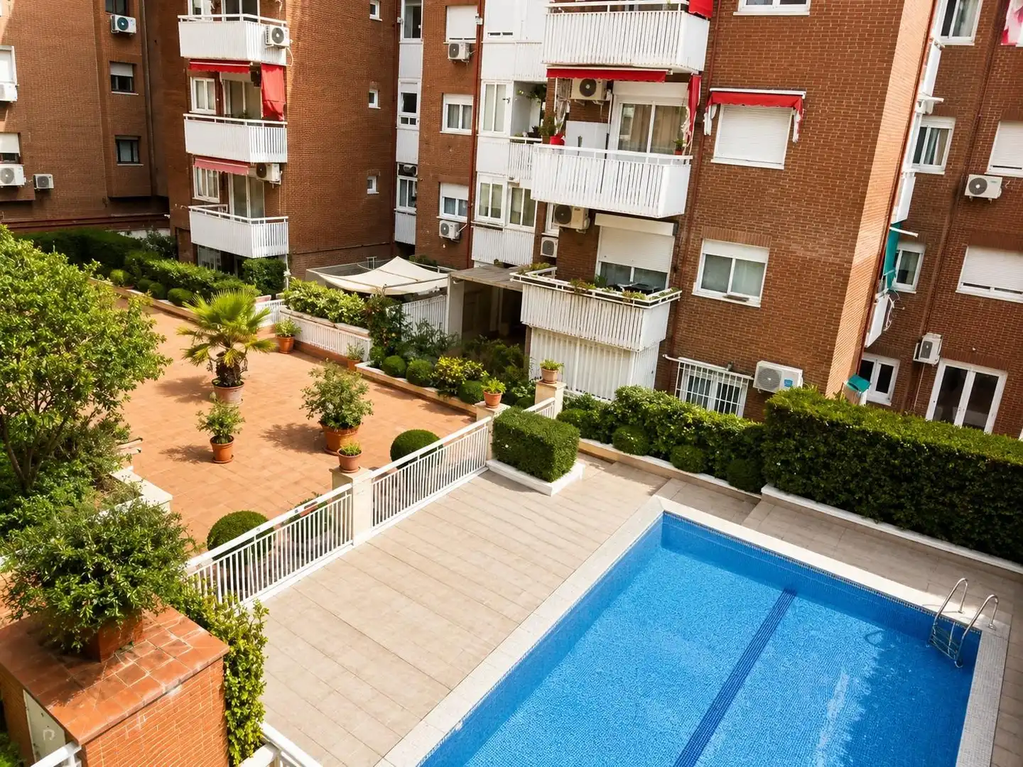 Piscina de Pis en venda en Madrid amb Aire condicionat, Calefacció i Piscina comunitària