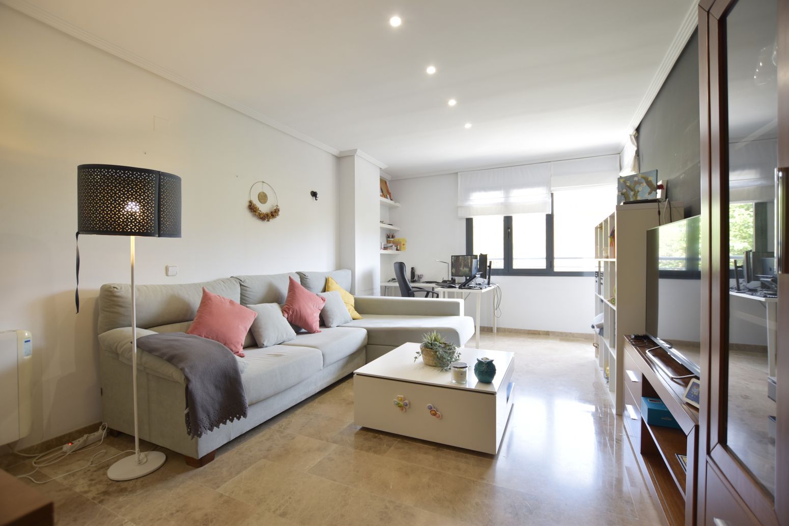 Sala de estar de Piso en venta en  Valencia Capital con Aire acondicionado, Calefacción y Jardín privado