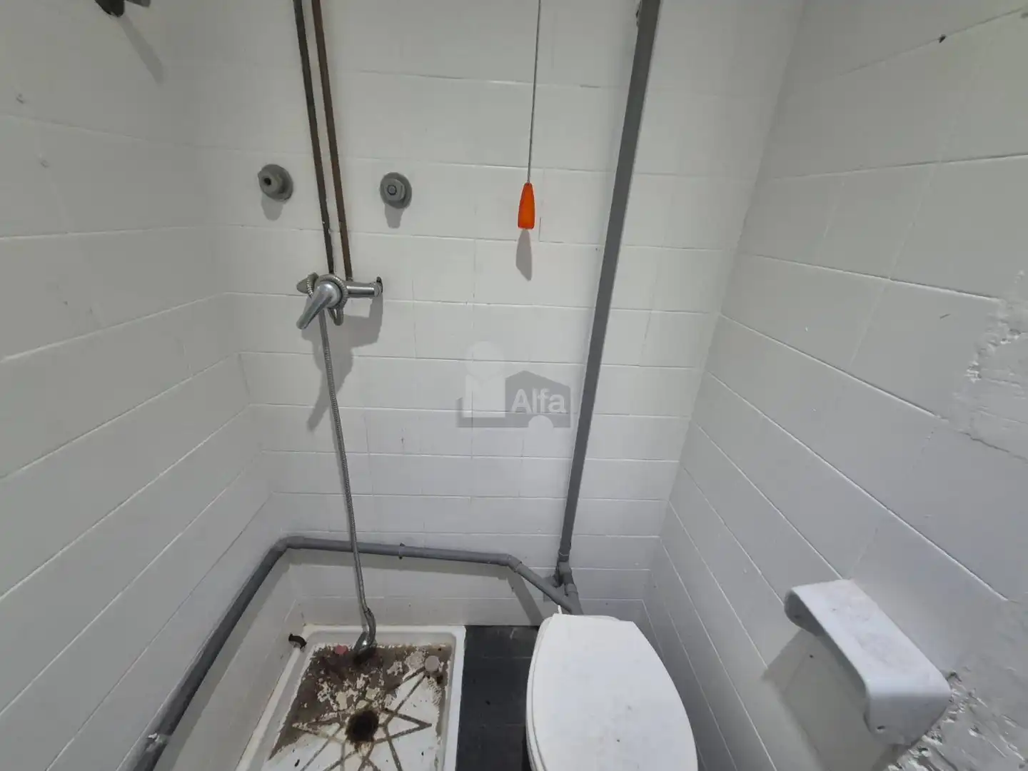 Baño de Local de alquiler en Tavernes Blanques con Aire acondicionado y Calefacción