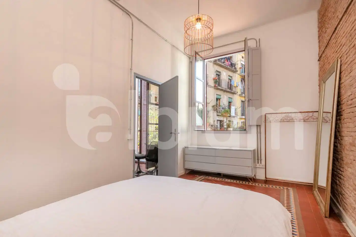 Schlafzimmer von Wohnung zum Verkauf in Barcelona mit Klimaanlage und Terrasse
