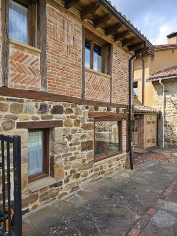 Casa-chalet en Venta en San Martín y Perapertú - CALLE MAYOR en San Cebrián de Mudá