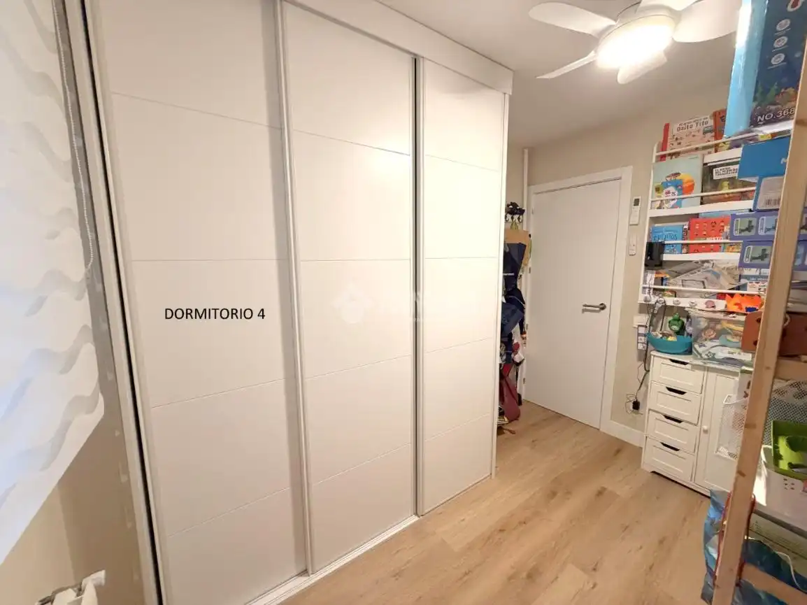 Bedroom of Flat for sale in Leganés  with Air Conditioner, Heating and Terrace