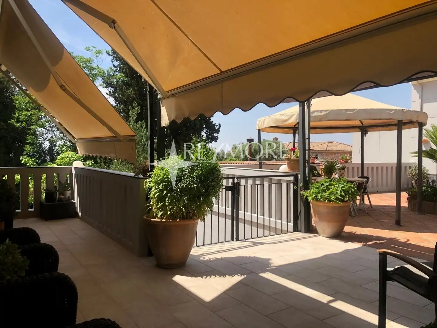 Houses for sale in Poniente-Norte - Miralbaida - Parque Azahara