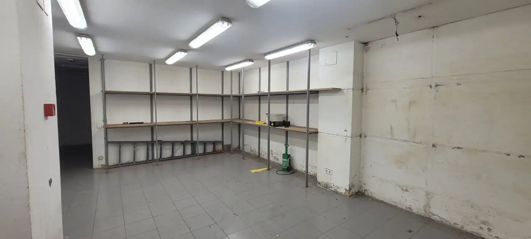 Local comercial en venta en Carrer de Viladomat, imagen 13