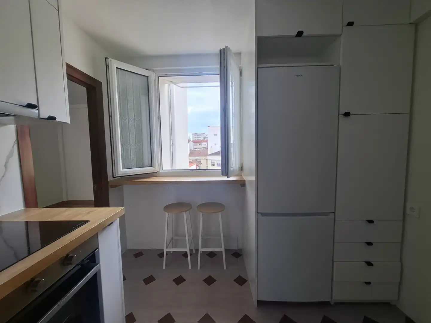 Kitchen of Flat for rent in Gijón   with Heating