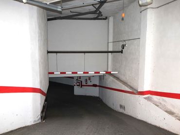 Single parking space for sale in Avenida Almería