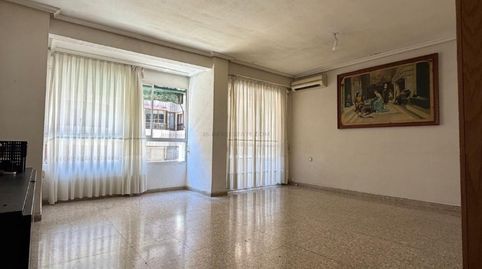 Apartamento con terraza, en la provincia de Alicante, en la ciudad de Alicante. 4 habitaciones | 111 m² | A 1 kilómetro del mar