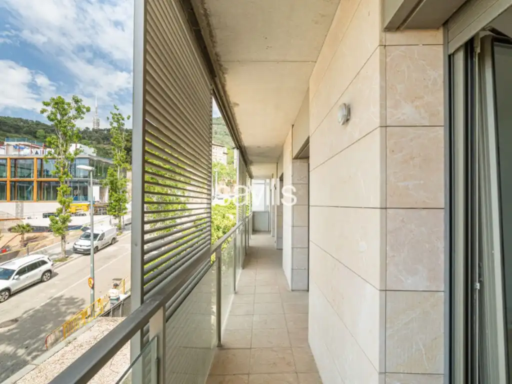 Exterior view of Attic for sale in Barcelona  with Air Conditioner, Terrace and Swimming Pool
