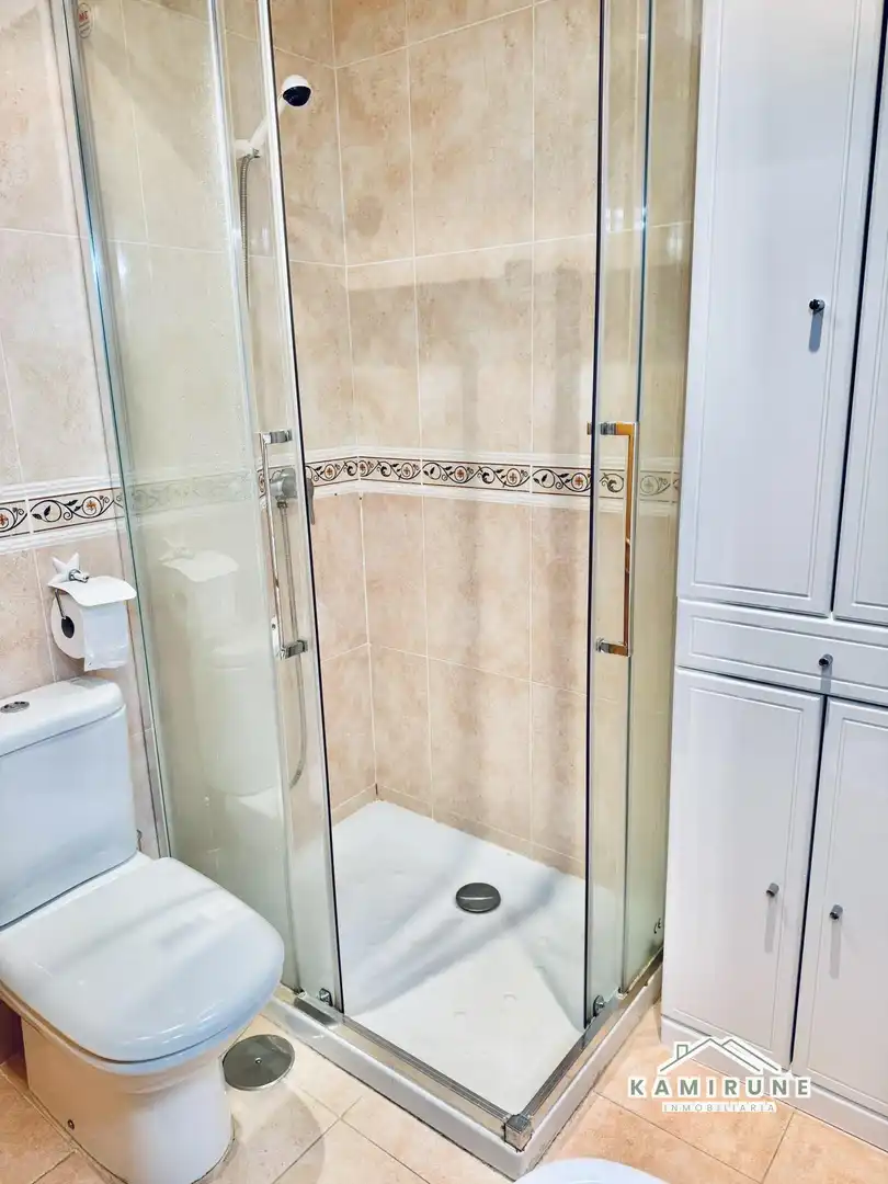 Badezimmer von Wohnung zum Verkauf in Málaga mit Klimaanlage, Heizung und Terrasse