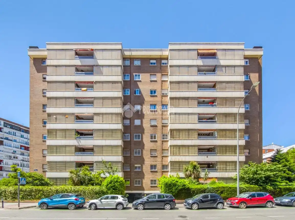 Piso con ascensor en venta en Ciudad Lineal