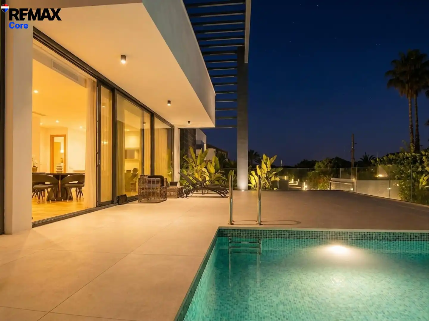 Terrassa de Casa o xalet en venda en Marbella amb Aire condicionat, Calefacció i Jardí privat