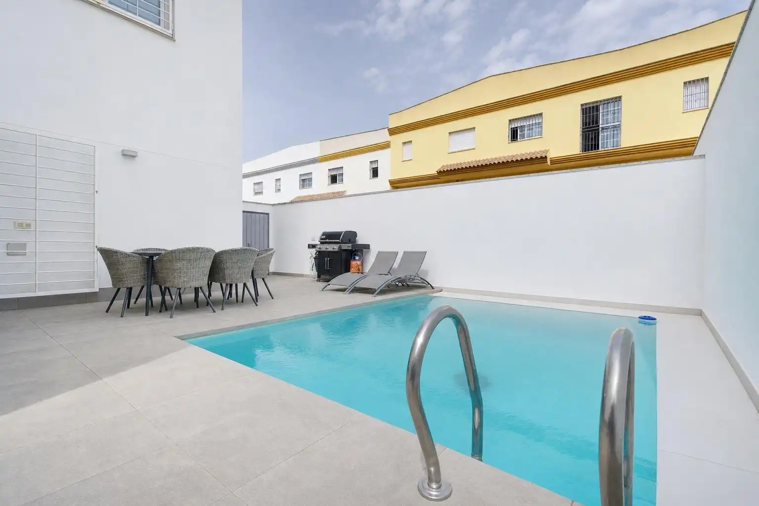 Piscina de Casa o chalet en venta en Mairena del Aljarafe