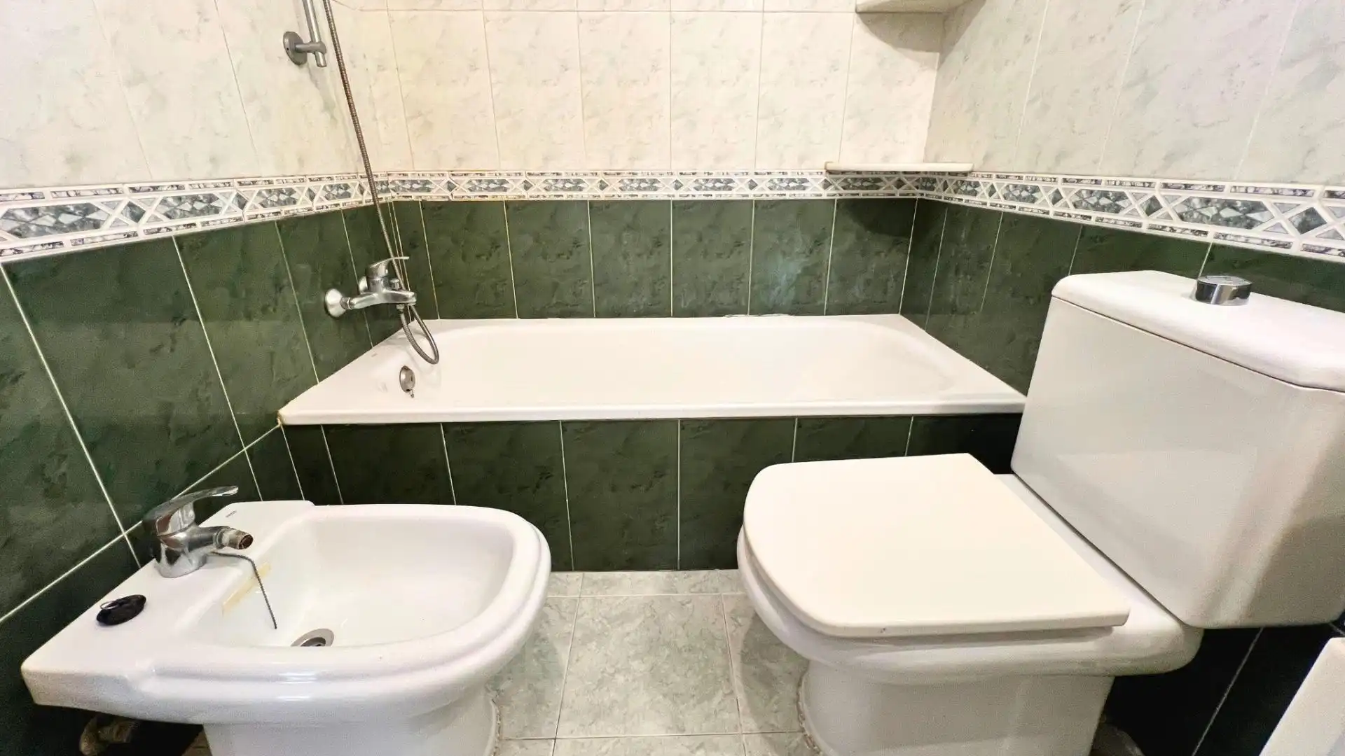 Bany de Pis en venda en Orihuela amb Aire condicionat, Calefacció i Balcó