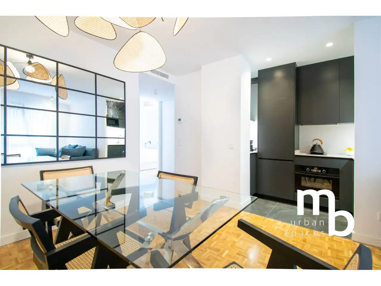 Comedor de Piso de alquiler en Madrid con Aire acondicionado, Calefacción y Parquet