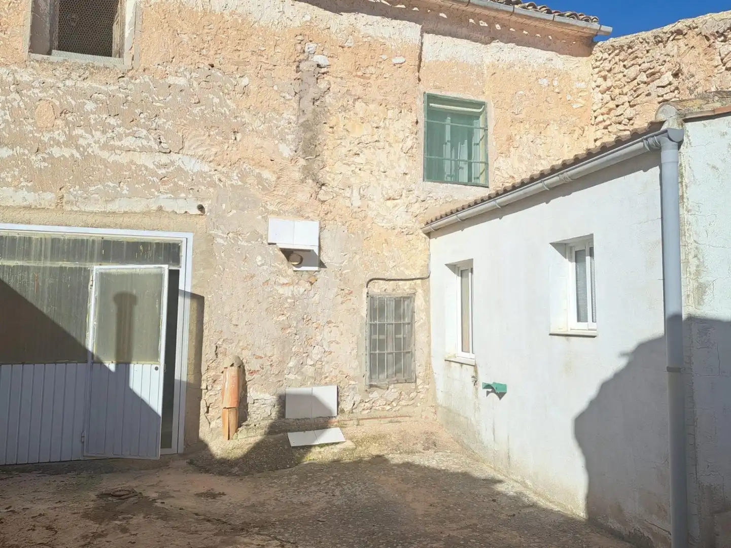Vista exterior de Casa o chalet en venta en Fuenterrobles con Trastero