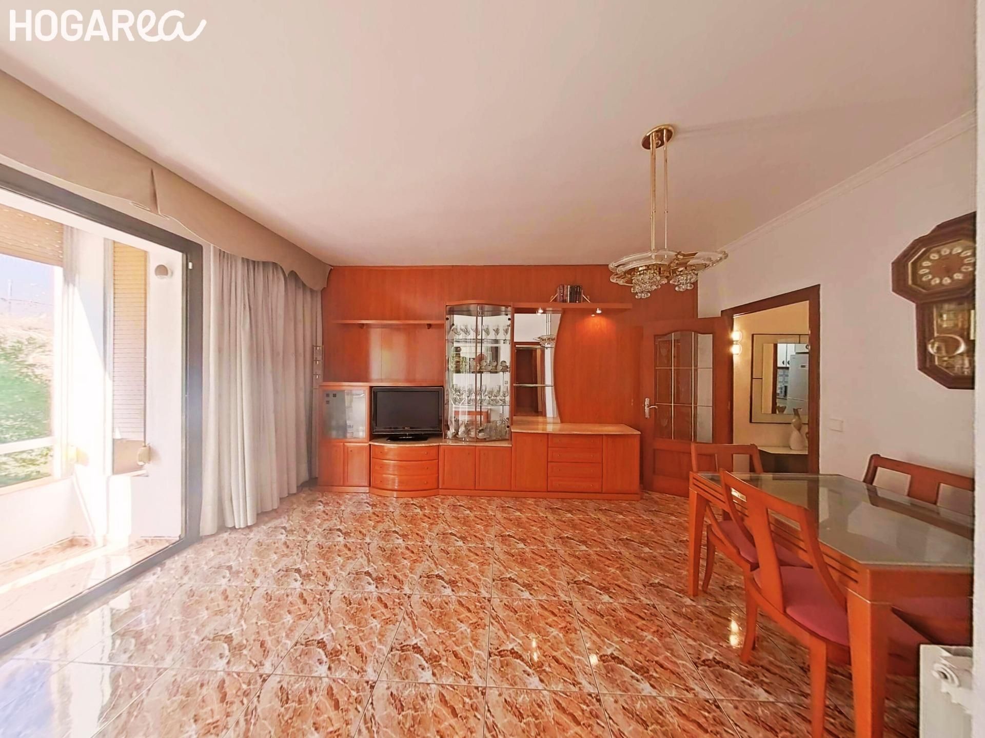 Living room of Flat for sale in L'Hospitalet de Llobregat  with Heating and Balcony