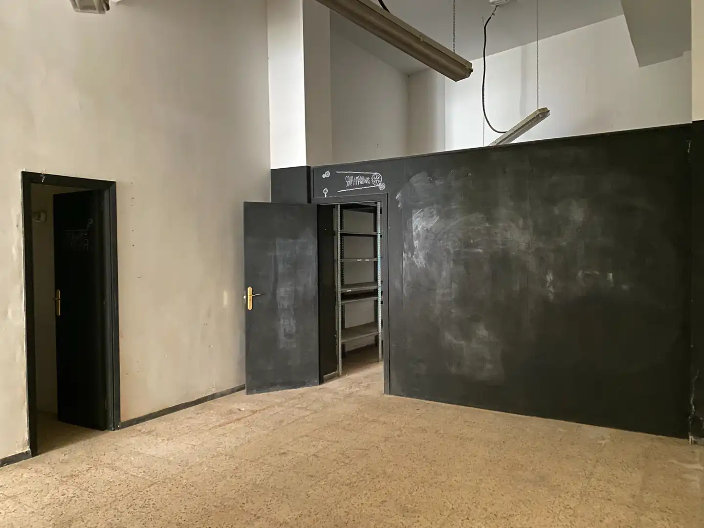 Gewerbefläche zum Verkauf in Calle Padre Anchieta 19, imagen 3