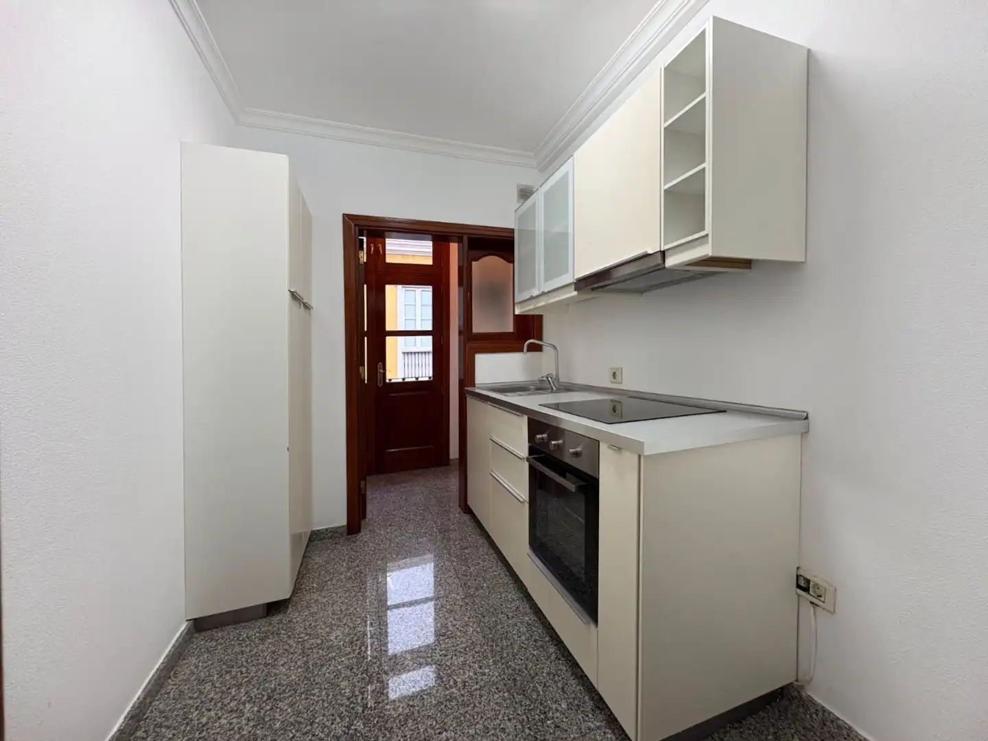 Cocina de Piso en venta en Las Palmas de Gran Canaria con Horno y Balcón