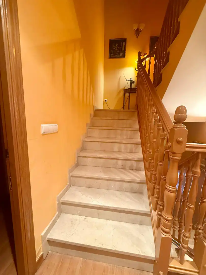 Casa adosada en venta en Sedaví con Amueblado