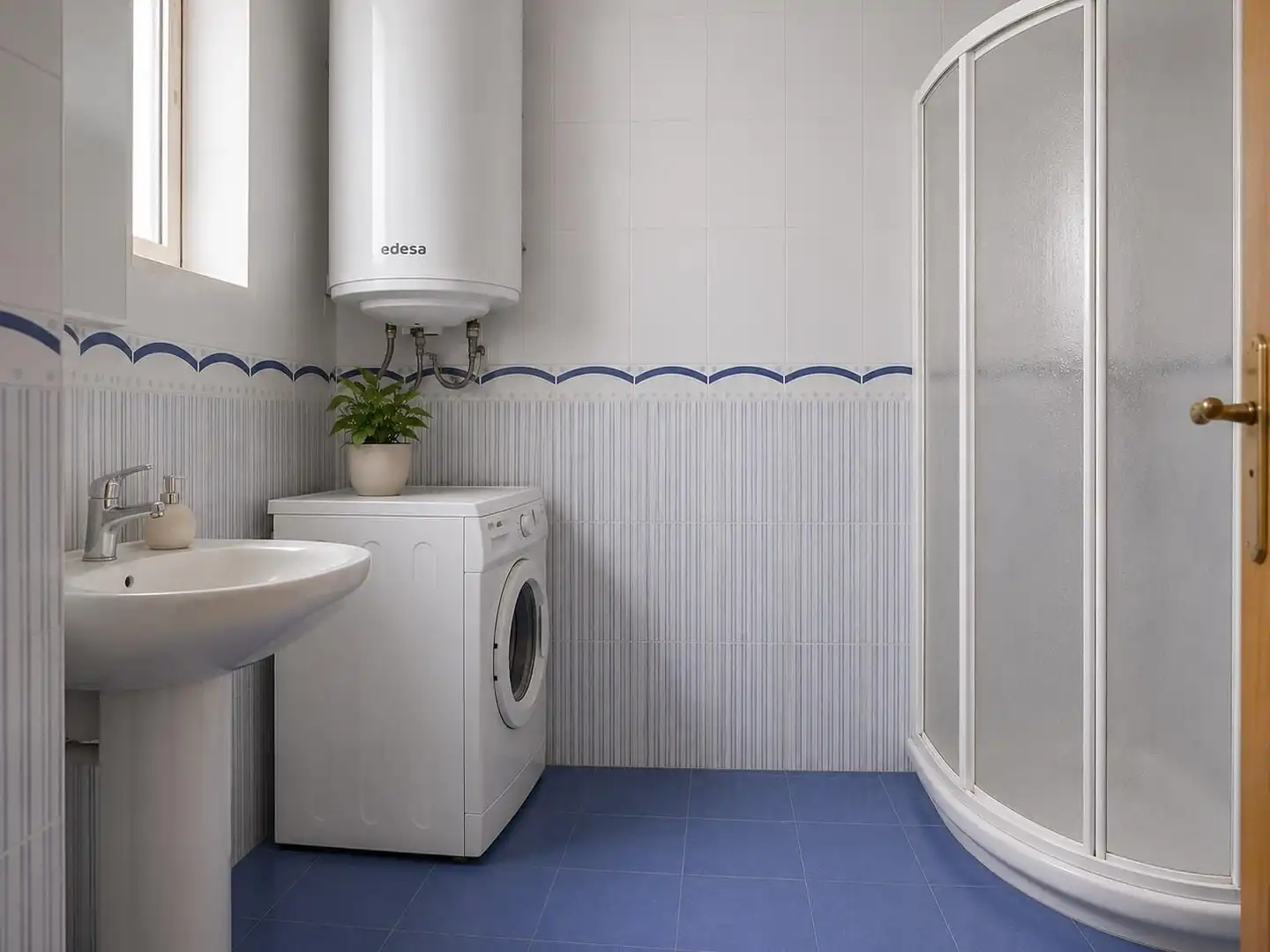 Bathroom of Ground floor for sale in La Ràpita  with Furnished