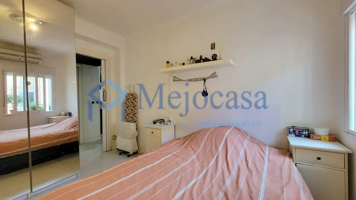 Bedroom of Flat for sale in Madrid  with Air Conditioner and Furnished