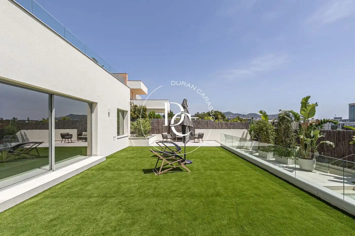Casa con piscina en venta en Carrer Margarida Xirgu, imagen 9