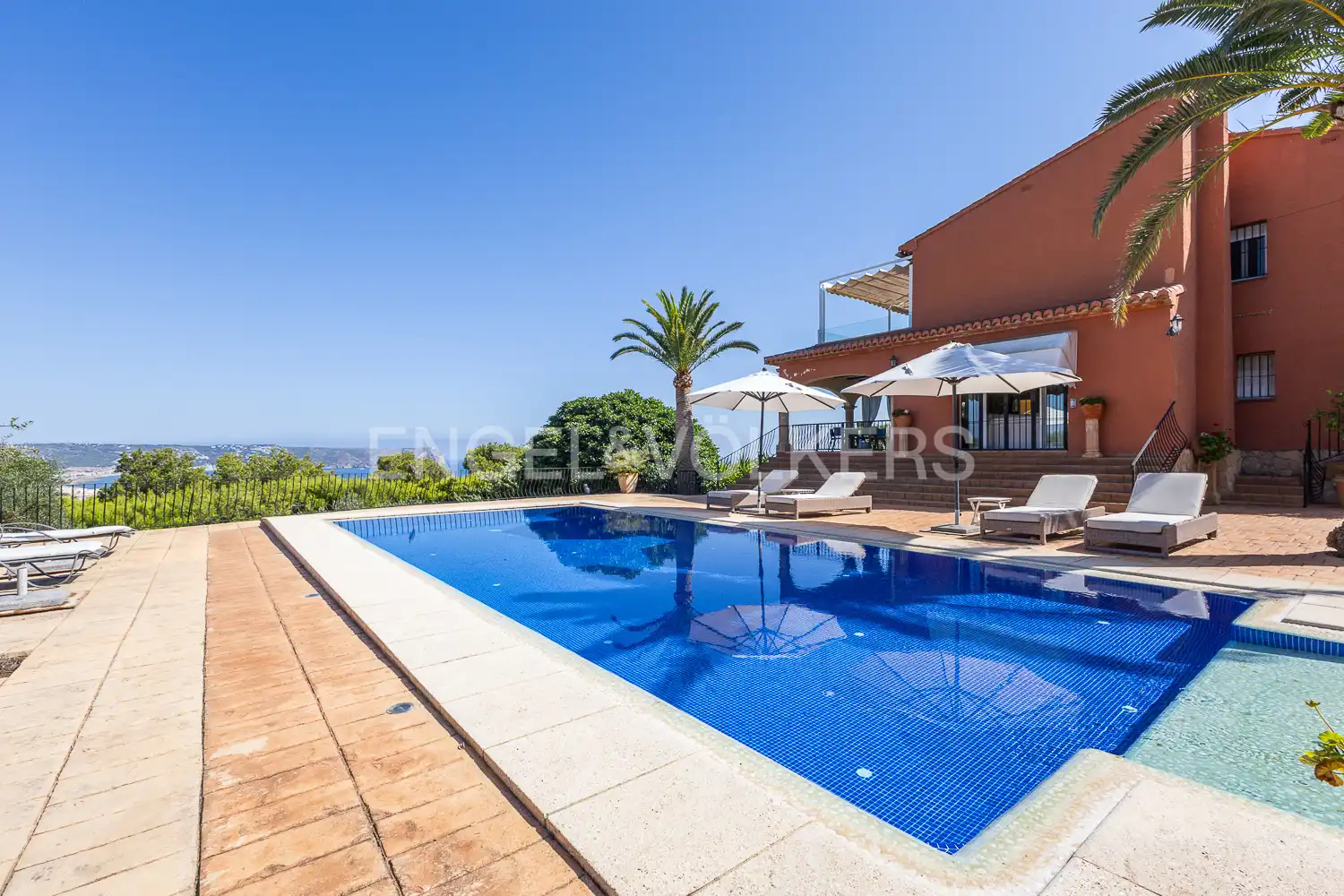 Schwimmbecken von Haus oder Chalet zur Miete in Jávea / Xàbia mit Klimaanlage, Heizung und Privatgarten