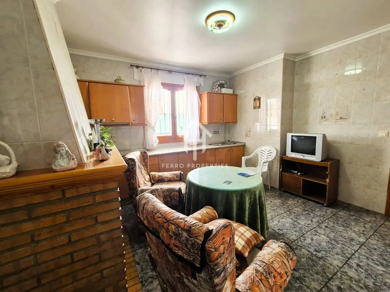 Living room of Houses for sale in Iznájar  with Private garden, Terrace and Furnished