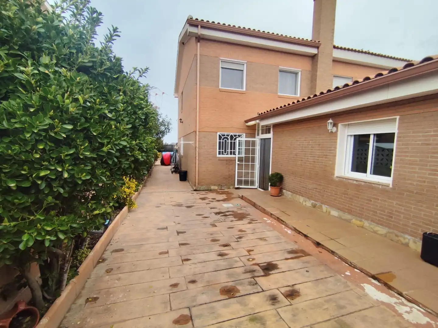 Exterior view of Detached homes for sale in Pioz  with Private garden