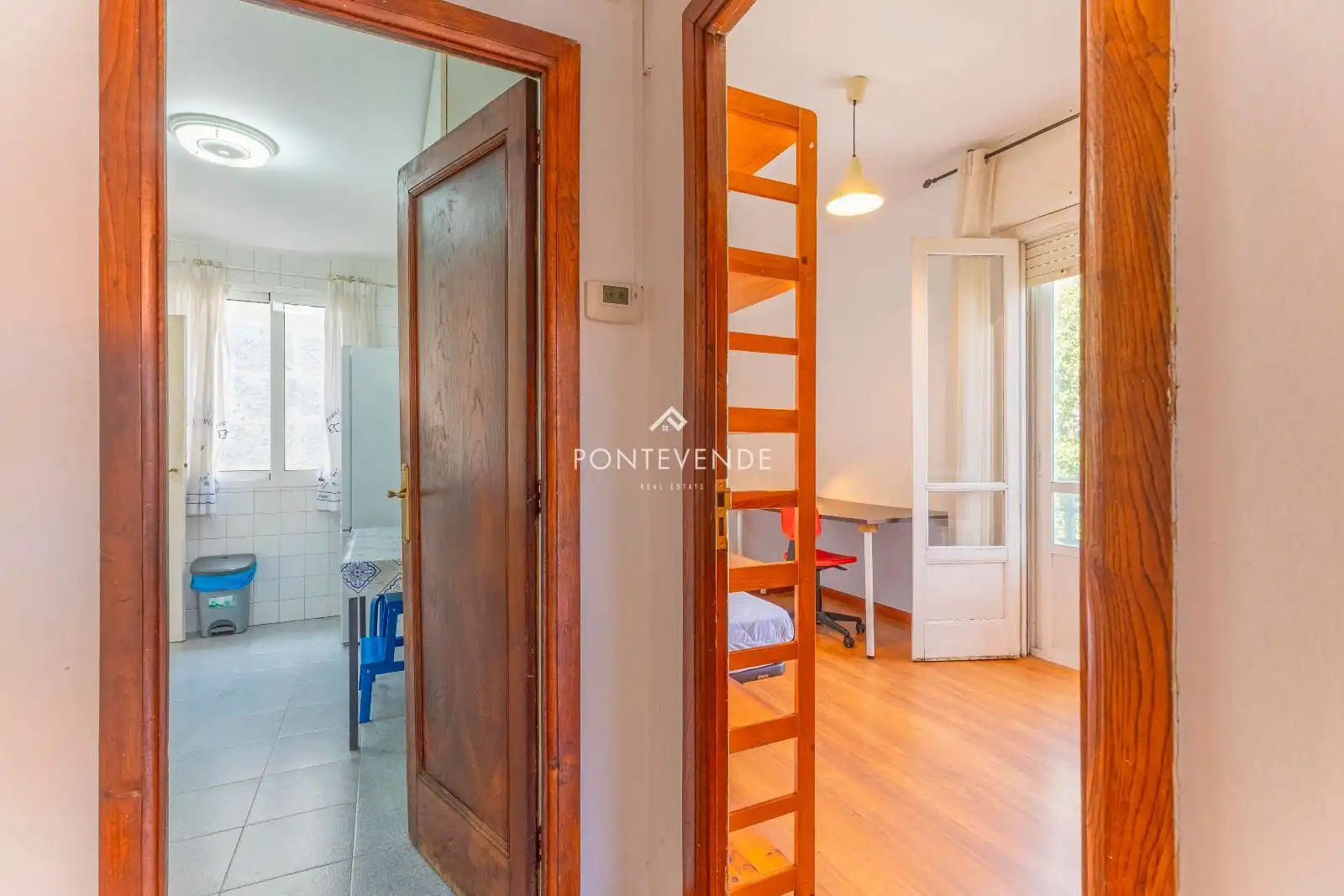 Flat for sale in Pontevedra Capital   with Heating, Terrace and Storage room