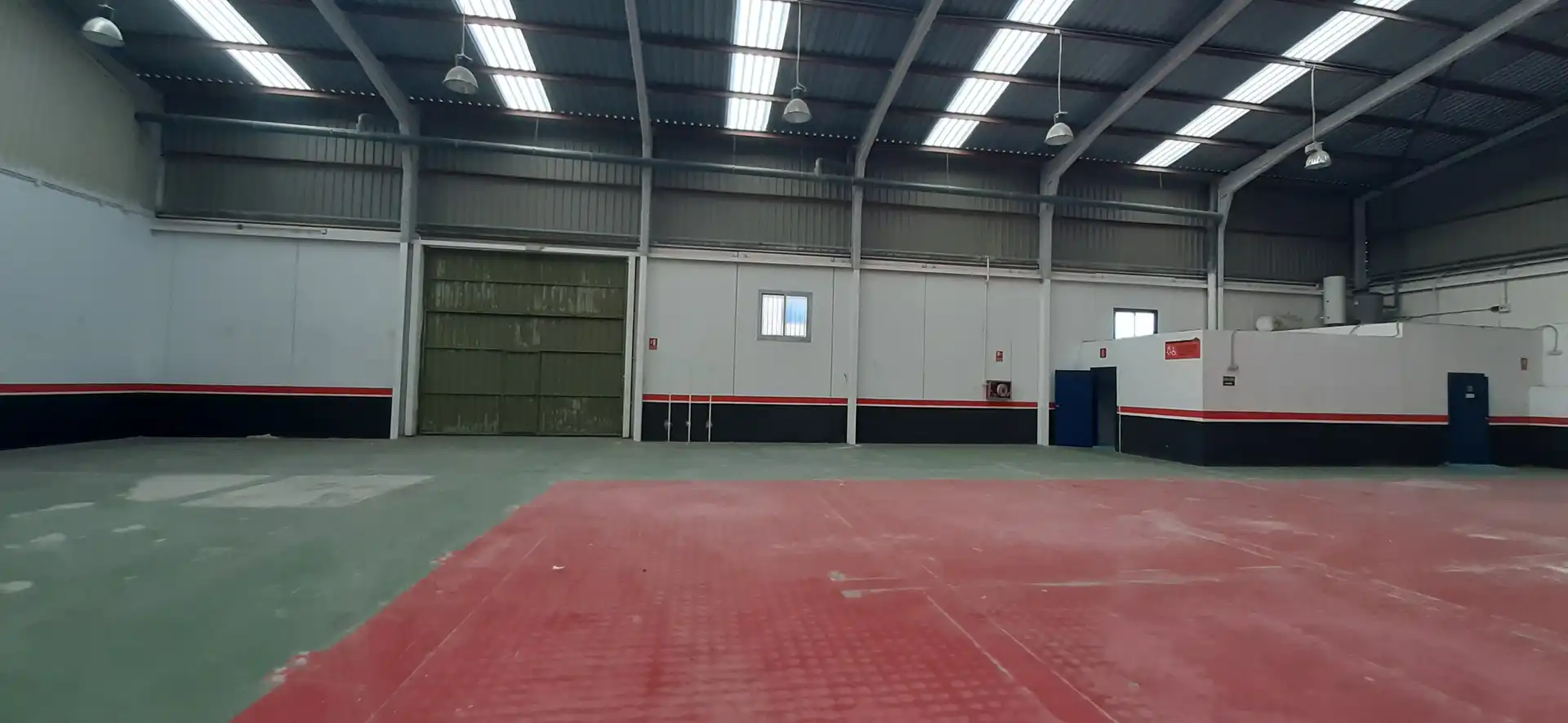 Nave industrial de alquiler en Picassent