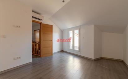Bedroom of Flat for sale in Ourense Capital   with Heating and Balcony
