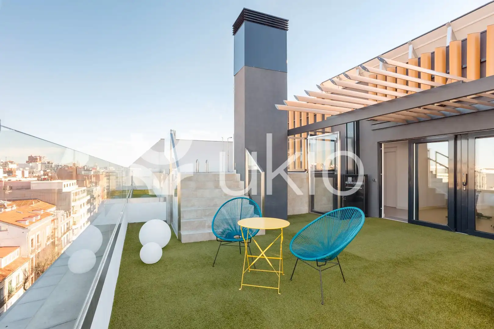 Terraza de Apartamento de alquiler en Madrid con Calefacción, Terraza y Amueblado
