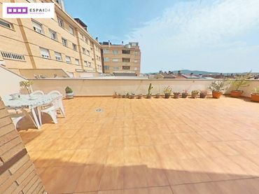 Flat with lift for sale in Carrer del Nord