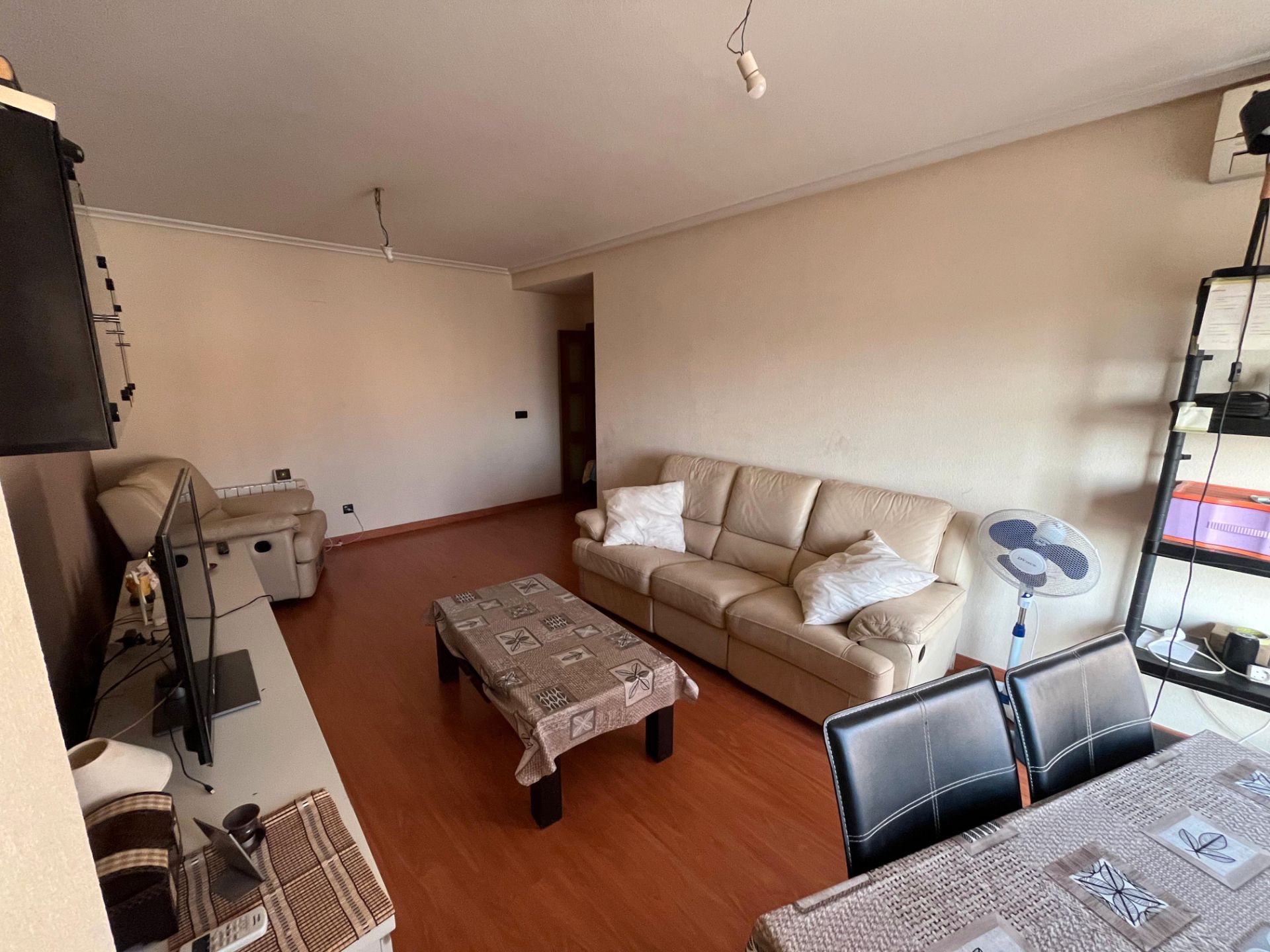 Wohnzimmer von Wohnung zum verkauf in Los Montesinos mit Klimaanlage, Heizung und Parkett