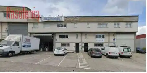 Industrial building for sale in Parroquia de Guísamo 4