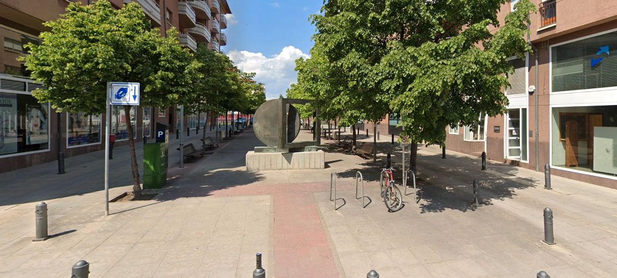 Exterior view of Garage to rent in Vic