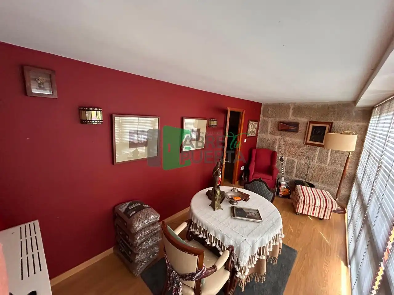 Comedor de Casa o chalet en venta en Amoeiro con Calefacción, Jardín privado y Terraza