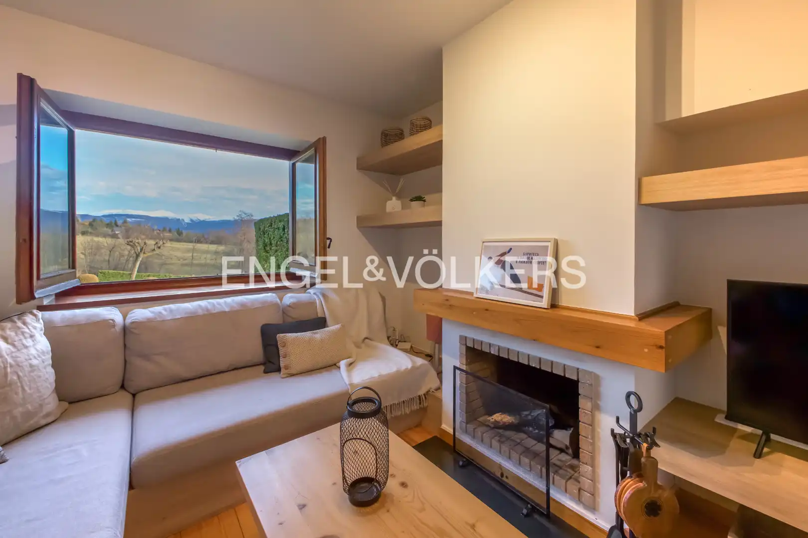 Sala de estar de Casa adosada en venta en Ger con Calefacción, Jardín privado y Parquet
