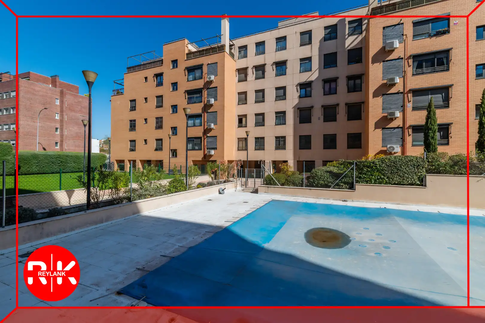 Piscina de Piso en venta en Madrid con Aire acondicionado, Calefacción y Trastero