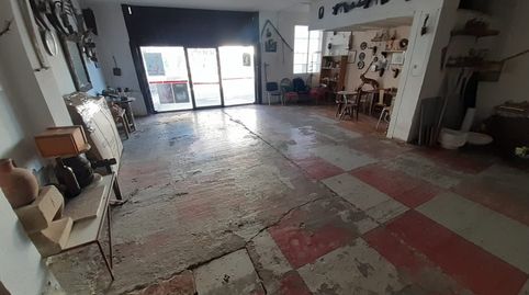 Local en el barrio de pinilla